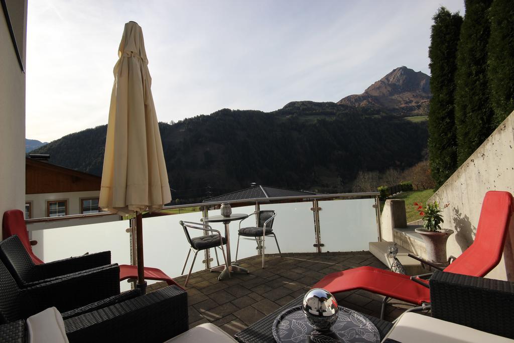 Apartments Schloss-Weissenstein-Strasse Matrei in Osttirol Eksteriør billede